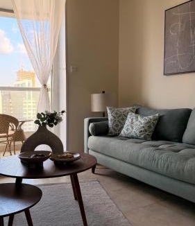 Jumeirah Lake Towers Apartment | Dar Al Noor Apartment