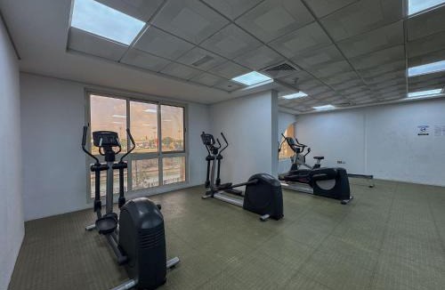 Dubai Sports City Apartment | Free housekeeping visits during your stay - Stayshort - Refined 1 Bedroom Living in Sports City that Sleeps 4
