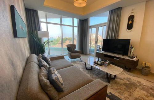 Palm Jumeirah Apartment | Sea-facing 1BHK Apartment in Palm Jumeirah