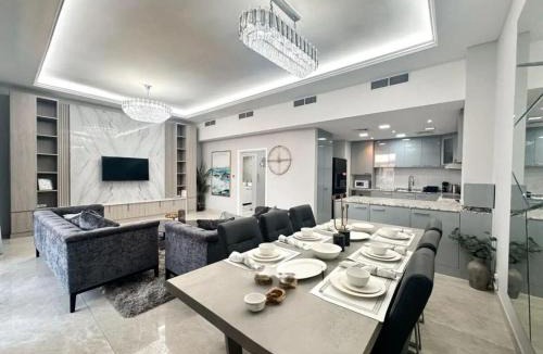 Mirdif Apartment | Entire House next to the Airport - Uptown Mirdiff