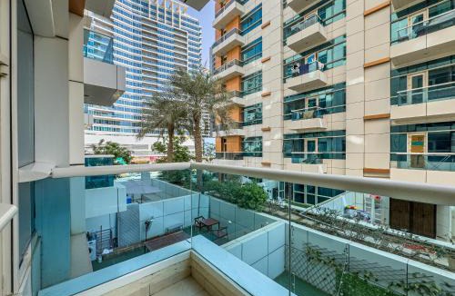 Dubai Apartment | Elegant Oasis - 15 min to Burj Khalifa and Aiport - 1 BDR - 4 pax