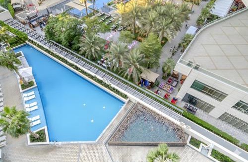 Jumeirah Beach Residence Apartment | Luxury 1BR in JBR at Address Beach Resort Walk to Dubai Eye with Pool and Beach Access by La Brisa