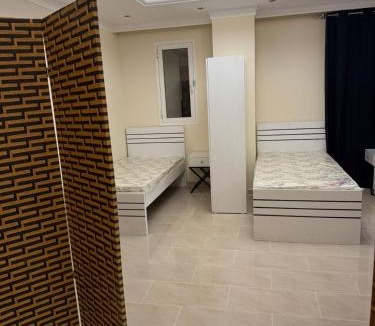 Abu Shagara House | EXECUTIVE FEMALE SHARING BED SPACE near BUS STOP & CORNICHE