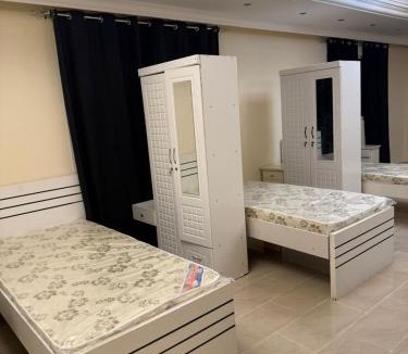 Abu Shagara House | EXECUTIVE FEMALE SHARING BED SPACE near BUS STOP & CORNICHE