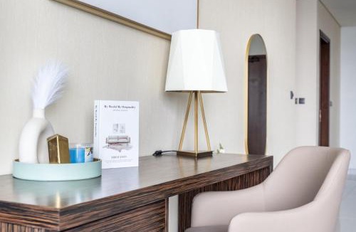 Dubai Media City Apartment | GuestReady - Modern 3BR Apt l Palm Jumeirah View