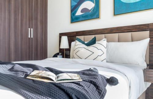 Dubai Media City Apartment | GuestReady - Modern 3BR Apt l Palm Jumeirah View