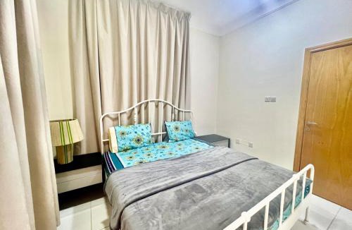 Deira Apartment | Close to the airport Near Abu Baker metro station