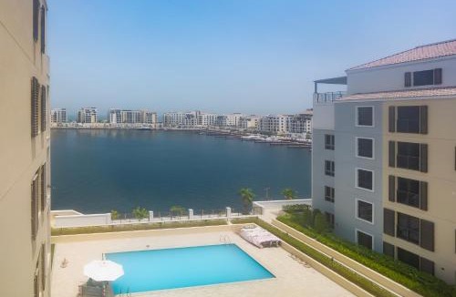 Dubai Apartment | Günstige Unterkunft mit Hafenblick in Port de La Mer