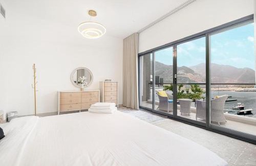Sharm Villa | The Blue Moon Villa - Al Dana Island Fujairah