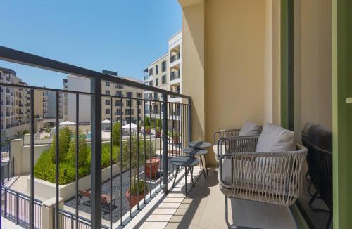 Dubai Apartment | Port de la Mer Luxury Sleeps 4Person