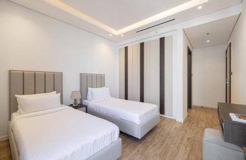 Al Satwa Apartment | Daniels 2BR at Jumeirah Garden City