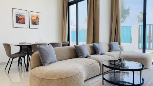 Mina Al Arab Villa | Family Heaven - Private Villa - Private Community Beach - Brand New - Playstation and Games - Close to the Casino being built