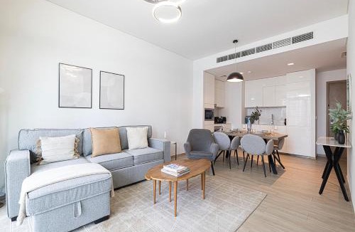 Dubai Apartment | Lux 1BR Apartment with Amazing view in Palace Residences Creek Harbor