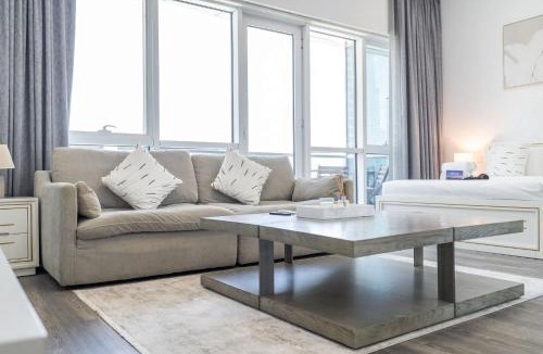 Barsha Heights Apartment | Free housekeeping visits during your stay - StayShort - Stylish Studio Apartment in Tecom's Prime Location