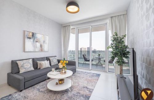 Bur Dubai Apartment | Vogue Vacation Homes, Al Wasl 1 Residences Near Zabeel Park and World Trade Centre, Two Bedroom Apartment with Balcony and Dubai Frame, Access to all Amenities, Walkable to Max Fashion Metro Station