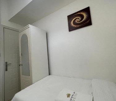 Jumeirah Beach Residence Hotel | Four Stars Dubai Marina JBR