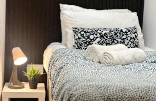 Barsha Heights House | Cove Partition Room in Tecom Near Internet City Metro