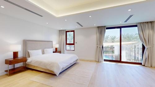 Arabian Ranches Villa | Luxury Paradise 7 Bedroom Plus Maids Villa