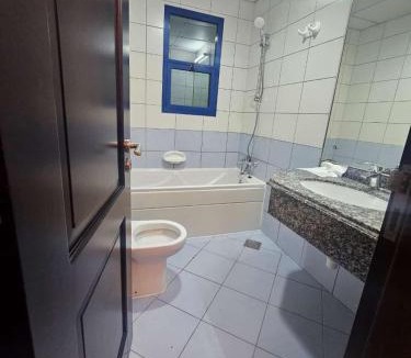 Al Muraqqabat House | Tabs Dubai Hostel