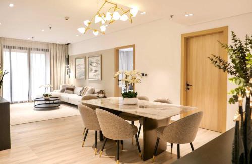 Palm Jumeirah Apartment | Fresh 3BR Apartment in 5-star Resort