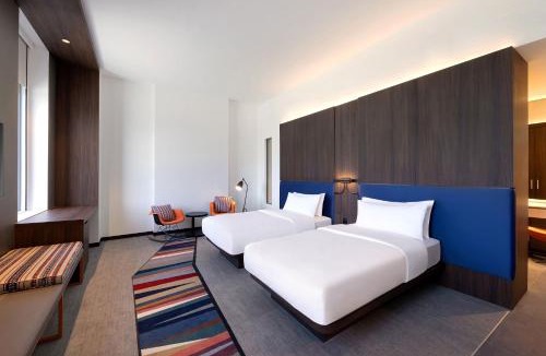 Bur Dubai Hotel | Aloft by Marriott Al Mina, Dubai
