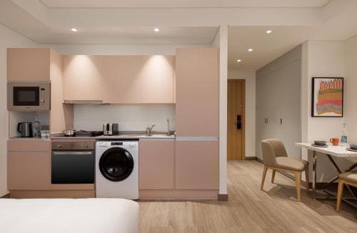 Dubai Marina Hotel | Rove JBR