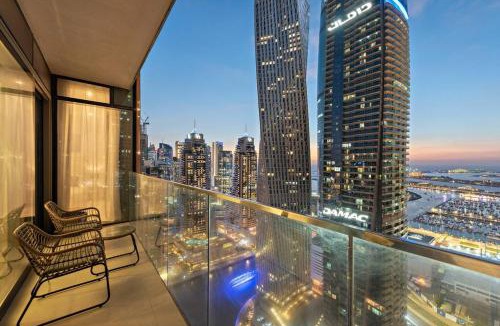 Dubai Marina Apartment | Luxury 2BR with Marina Views Near Dining Shopping Attractions & Beaches
