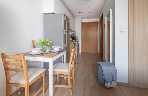 Jebel Ali Apartment | Frank Porter - Azizi Aura