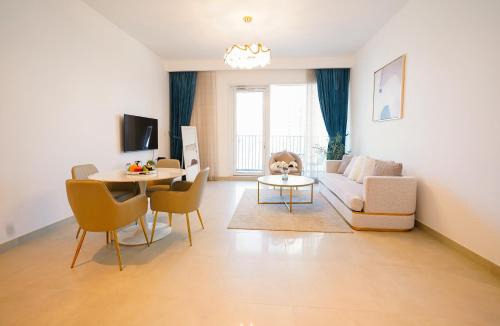 Dubai Apartment | CitiHome-1BR Large Living Room Ideal for Small Families