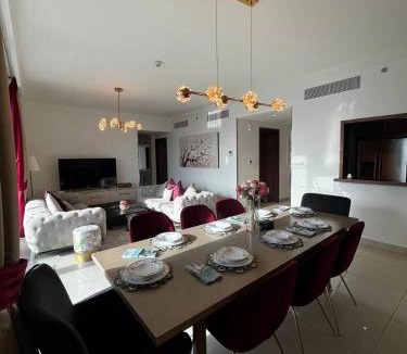 Downtown Dubai Apartment | Burj Khalifa view, 3 Bedroom Apartment in Boulevard Point, Connected to Dubai Mall