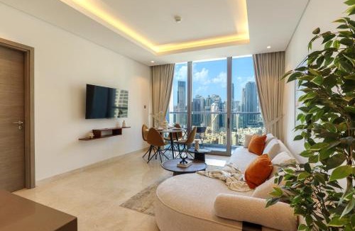 Downtown Dubai Apartment | HiGuests - City Elegance 1BR in The Sterling by Omniyat