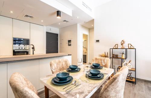 Jumeirah Village Apartment | Modern Elegance -1BR- Belgravia Square JVC