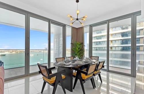Dubai Marina Apartment | Palm View Paradise 3 bed apartment w private beach
