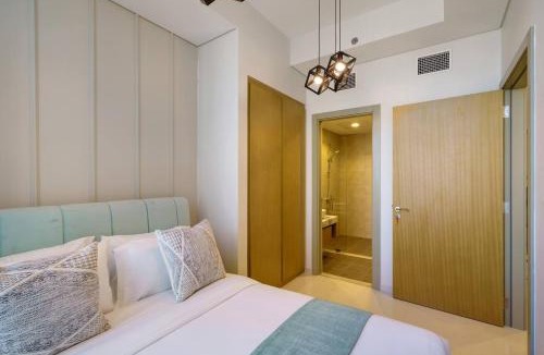 Sheikh Zayed Road Apartment | High-Floor 2BR in Aykon City Spacious, Good View