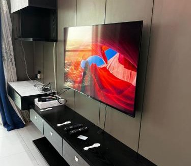 Dubai Apartment | 1BHK Serviced Luxury Apartment with Kids Room