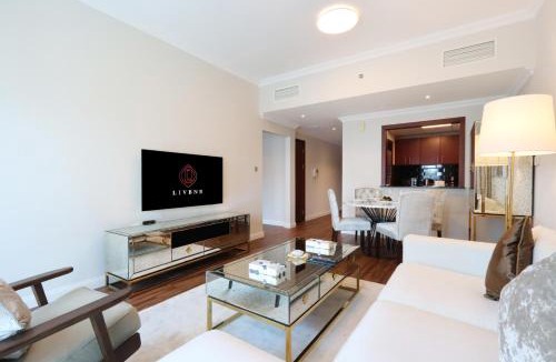 Dubai Marina Apartment | Chic 1BR Next to Dubai Marina Promenade by Livbnb