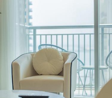 Dubai Apartment | Wonderful 2BR With Balcony - Dubai creek Harbour