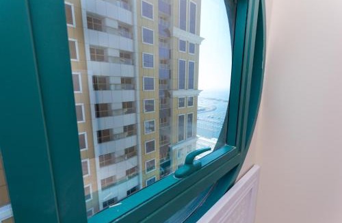 Dubai House | Nice Single Rooms for "girls" only in Dubai, Marina
