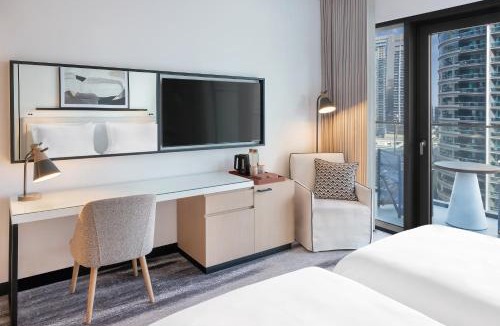 Dubai Marina Hotel | Vida Dubai Marina & Yacht Club