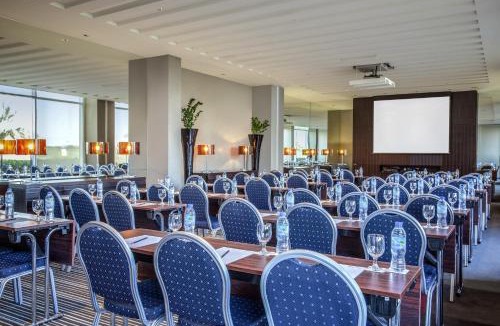 Sharjah Hotel | Centro Sharjah