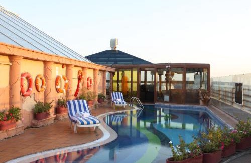 Bur Dubai Hotel | Sea View Hotel Dubai