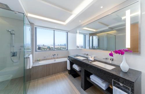 Bur Dubai Hotel | Hyatt Regency Dubai Creek Heights