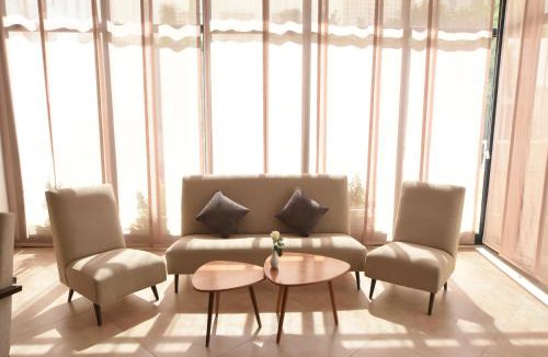Jeanne d'Arc Hotel | Downtown Tunis Hotel