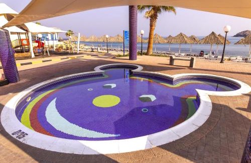 Al Kubus Resort | Royal Beach Hotel & Resort
