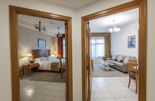 Trade Center Apartment | Roda Al Murooj Residences