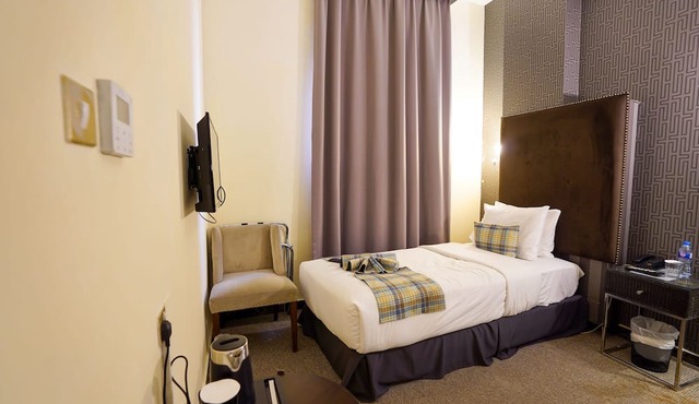 Cube Hotel Dubai