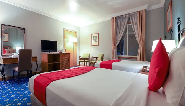 City Plaza Hotel