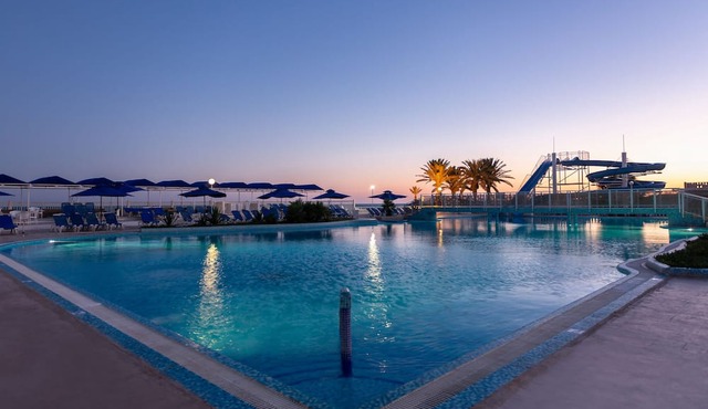 Hotel Samira Club - Caters to Couples
