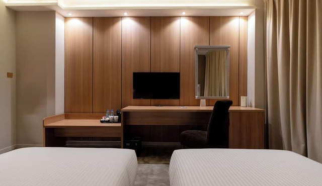 Luxe Grand Hotel