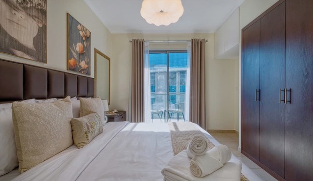 GLOBALSTAY The Residences Tower 8